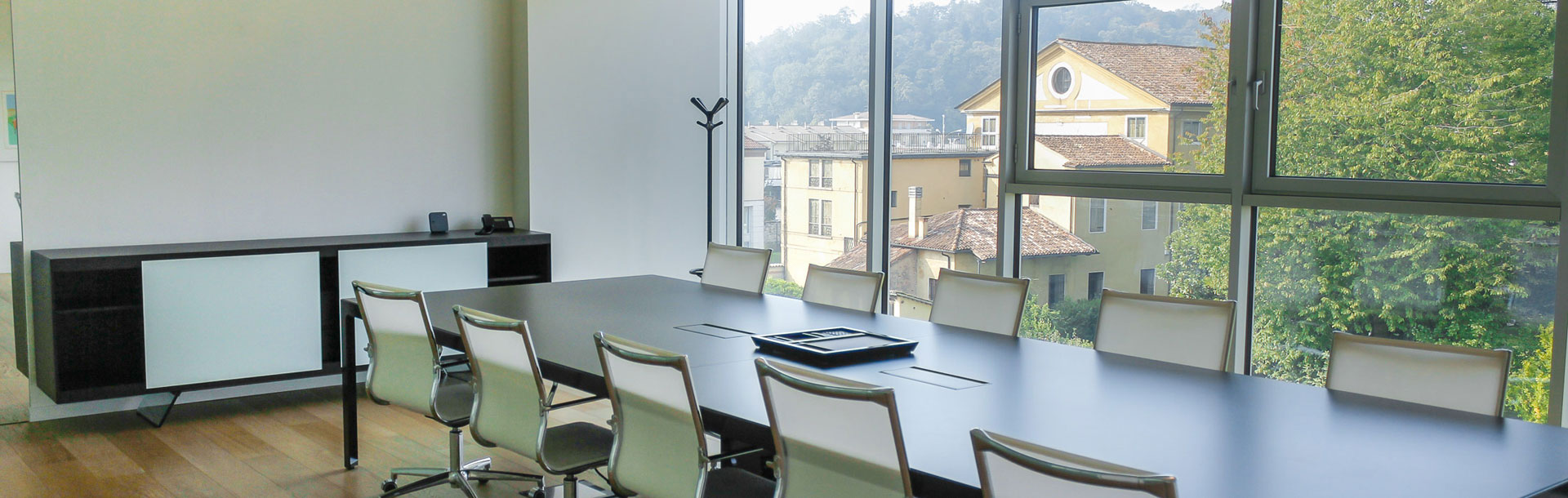 UN NETWORK BRILLANTE